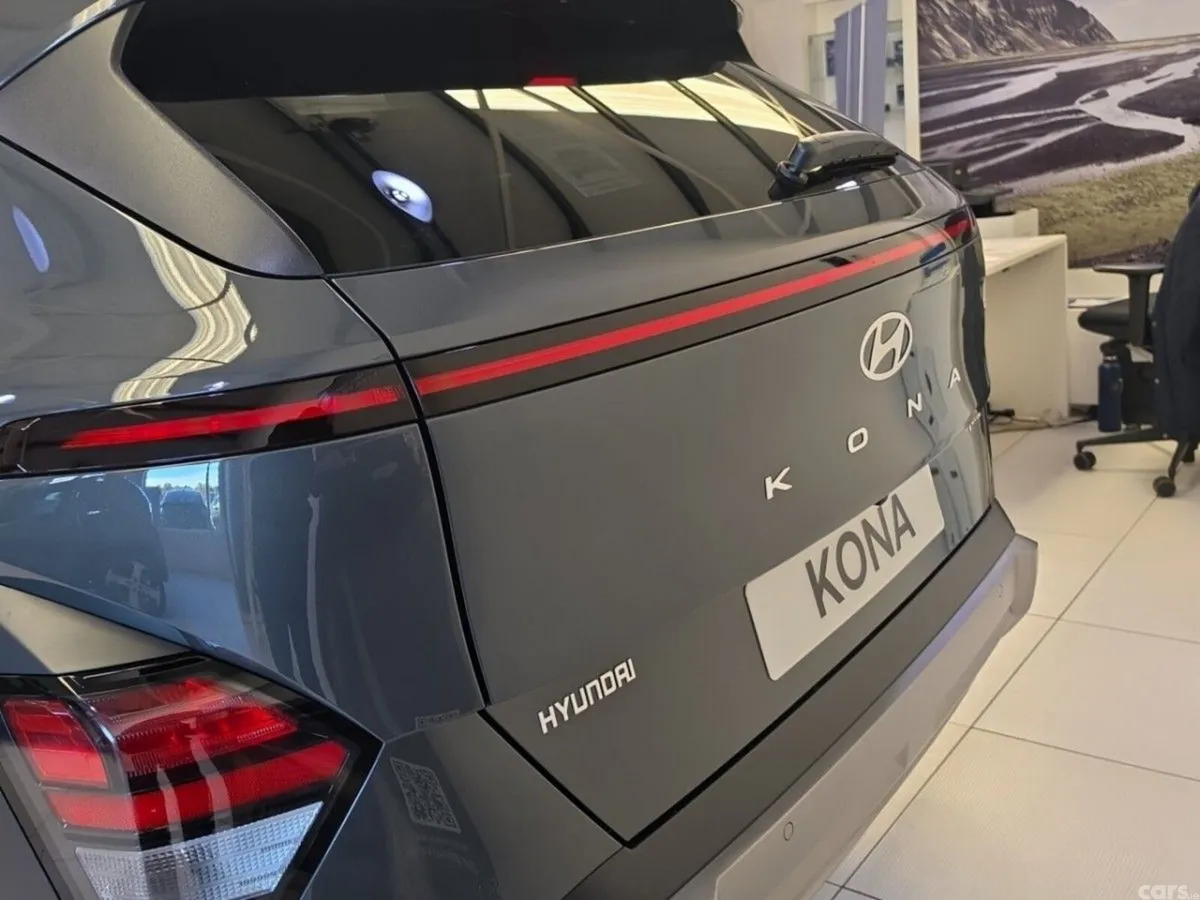 Hyundai KONA SUV, Petrol Hybrid, 2027, Black