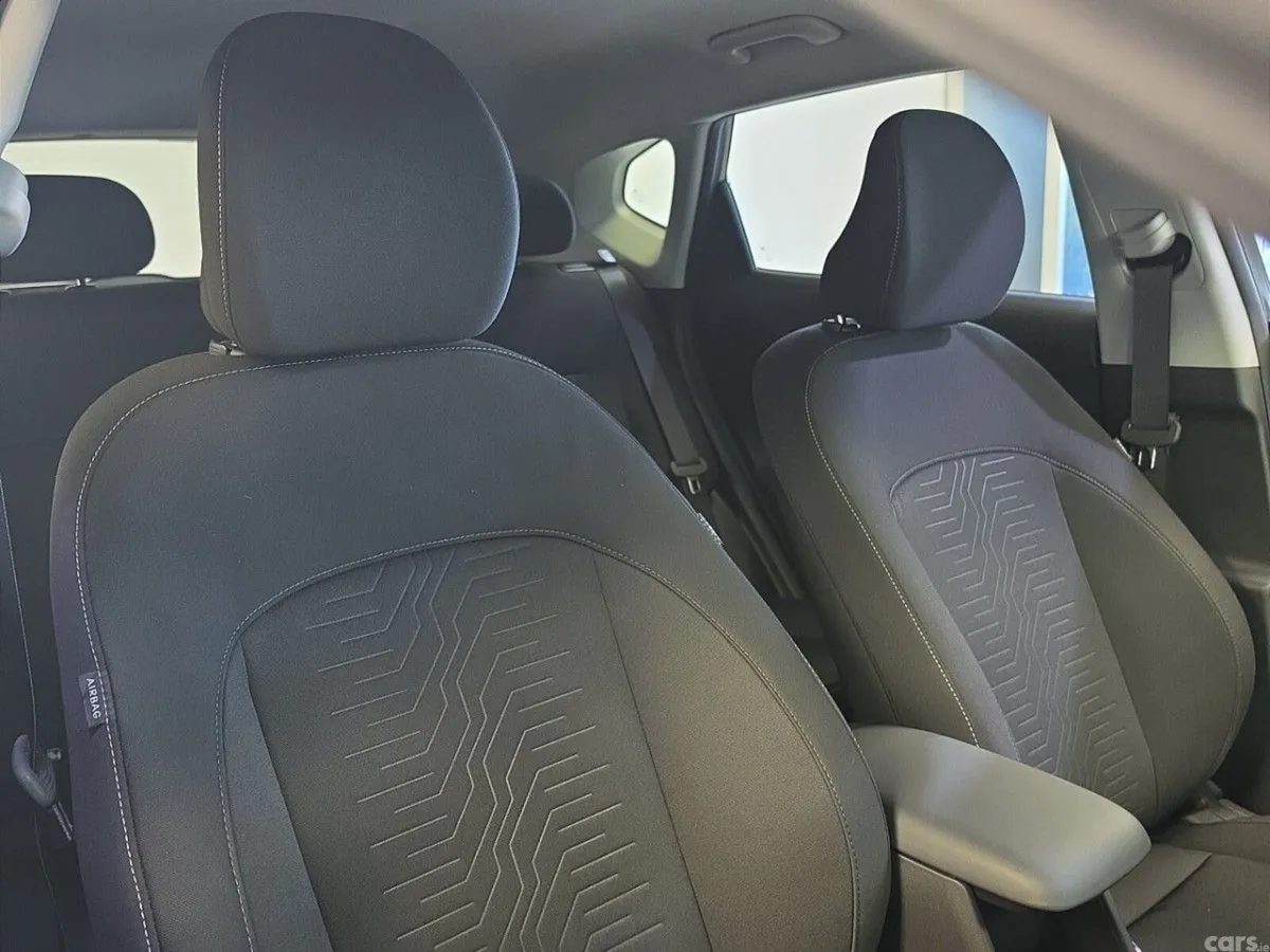 Hyundai KONA SUV, Petrol Hybrid, 2027, Black