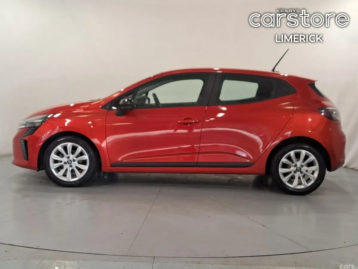 Renault Clio Hatchback, Petrol, 2024, Red