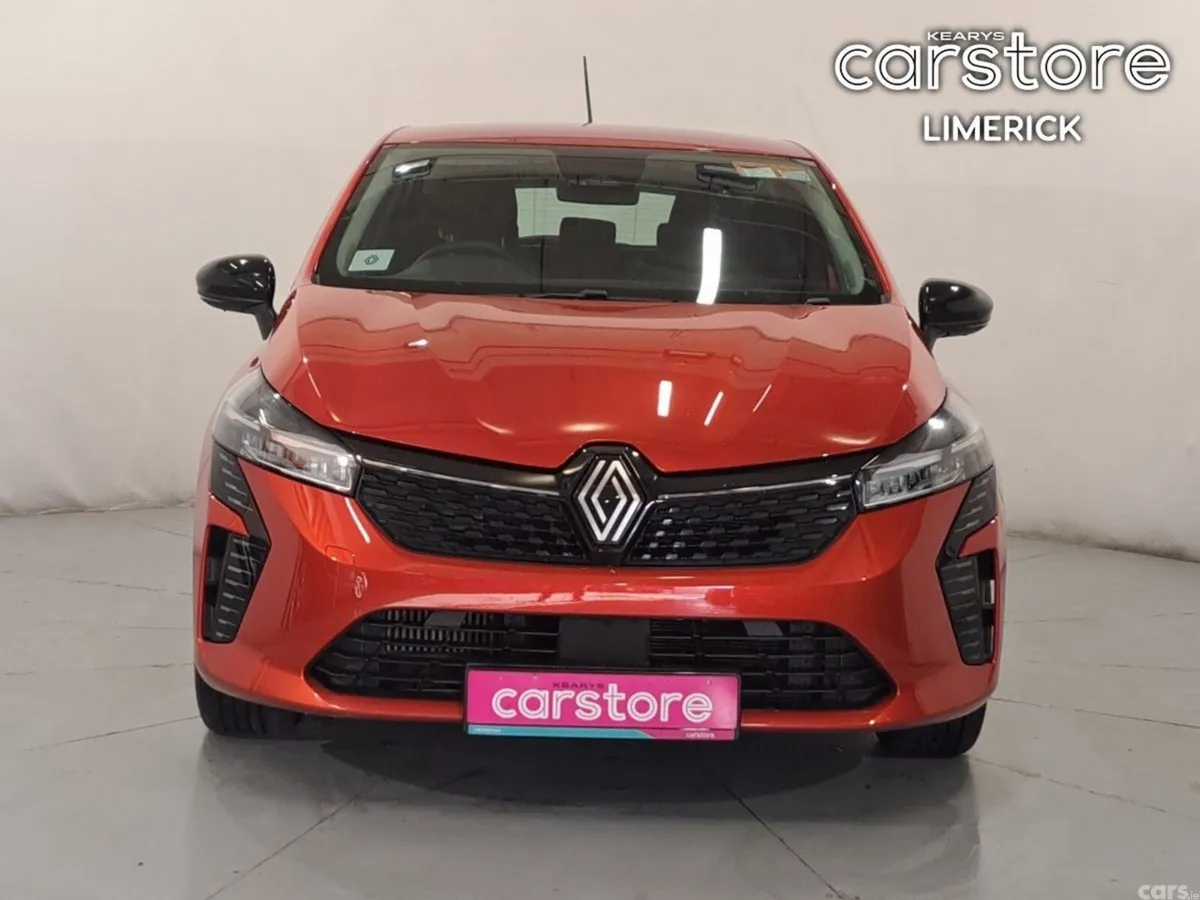 Renault Clio Hatchback, Petrol, 2024, Red