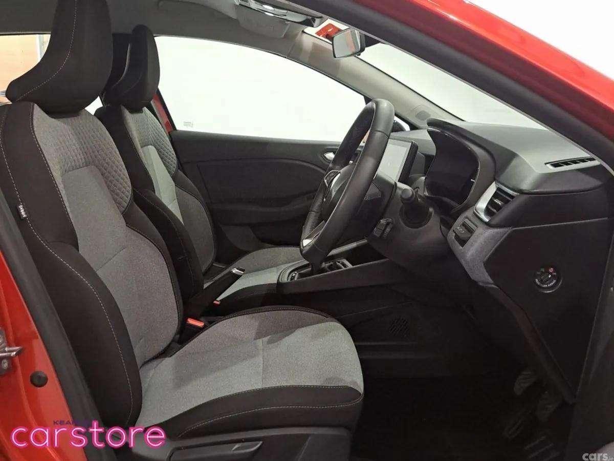 Renault Clio Hatchback, Petrol, 2024, Red