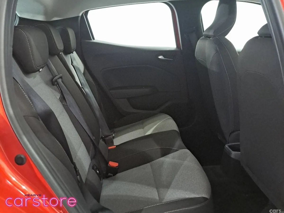 Renault Clio Hatchback, Petrol, 2024, Red