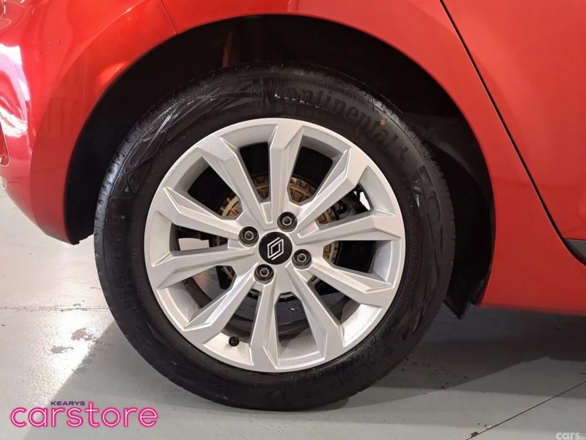 Renault Clio Hatchback, Petrol, 2024, Red