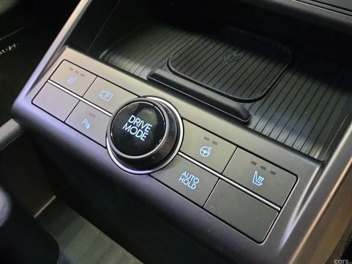 Hyundai KONA SUV, Petrol Hybrid, 2027, Black