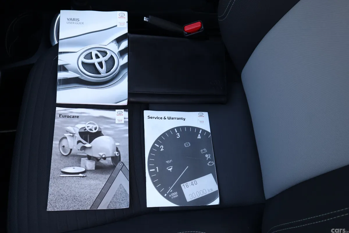 Toyota Yaris MPV, Petrol, 2019, Grey