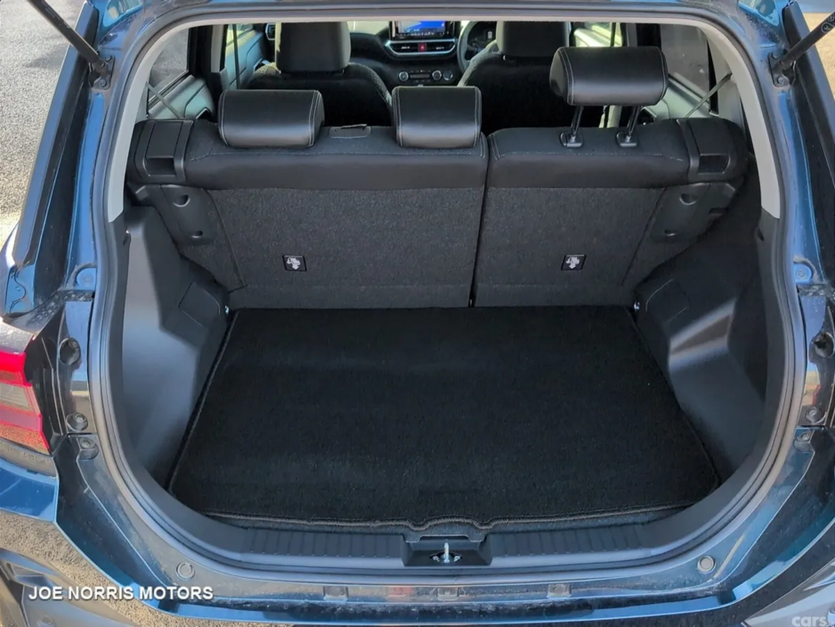 Daihatsu Other SUV, Petrol Hybrid, 2022, Blue
