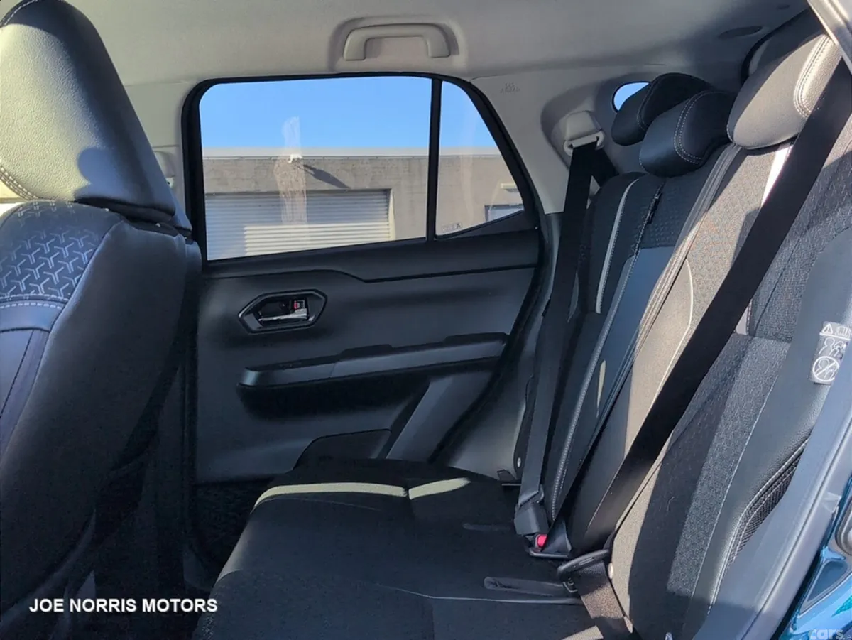 Daihatsu Other SUV, Petrol Hybrid, 2022, Blue