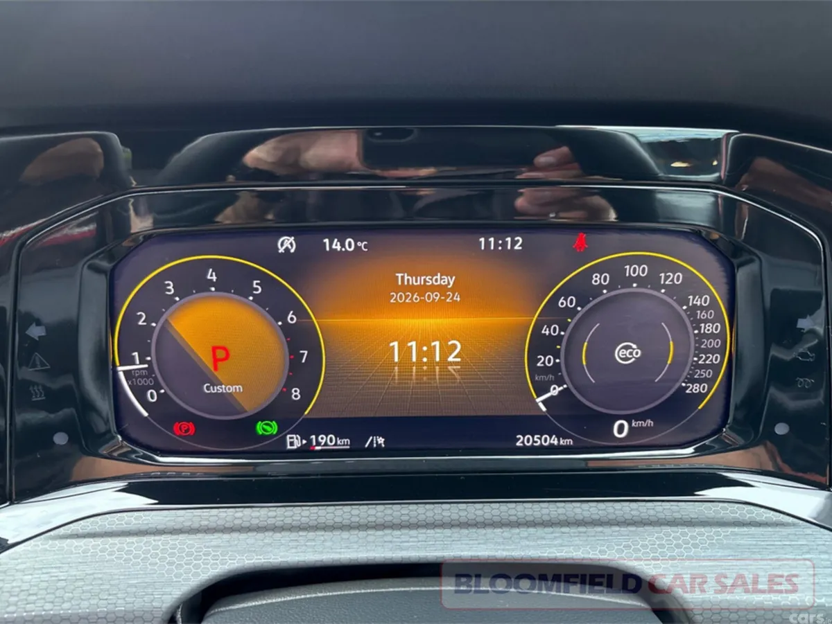 Volkswagen Golf Hatchback, Petrol, 2022, Red