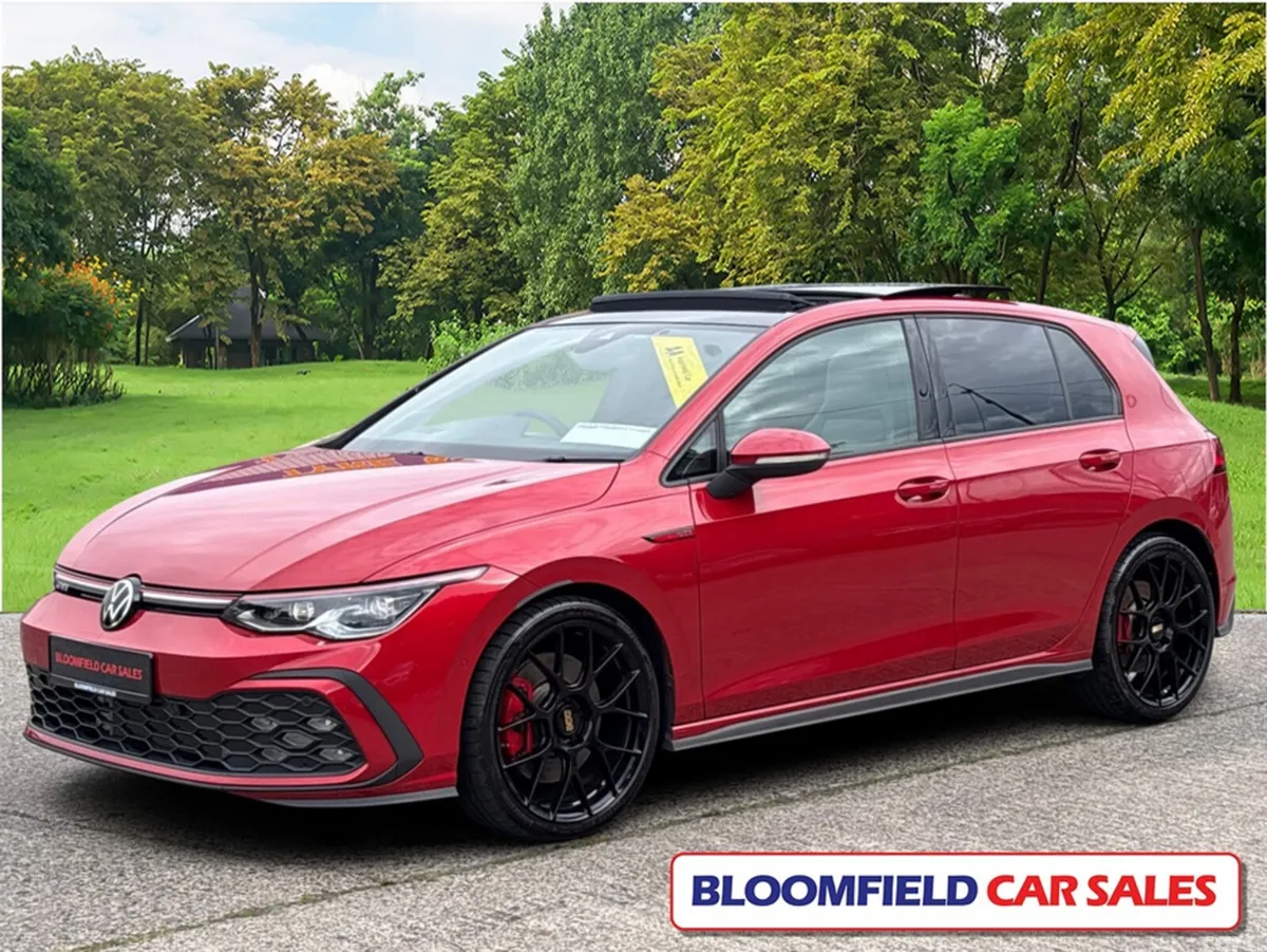 Volkswagen Golf Hatchback, Petrol, 2022, Red