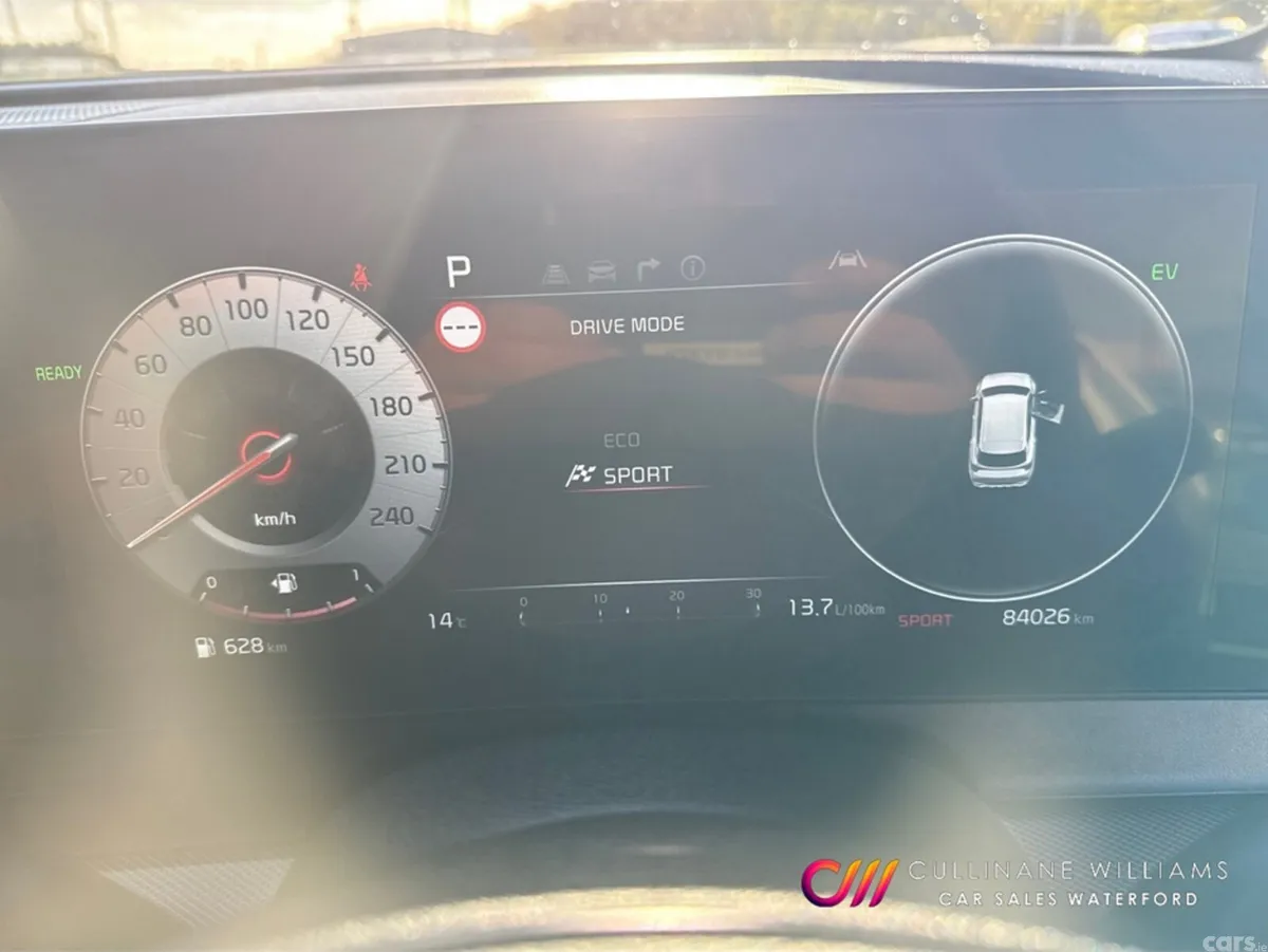 Kia Sportage SUV, Petrol Hybrid, 2024, White