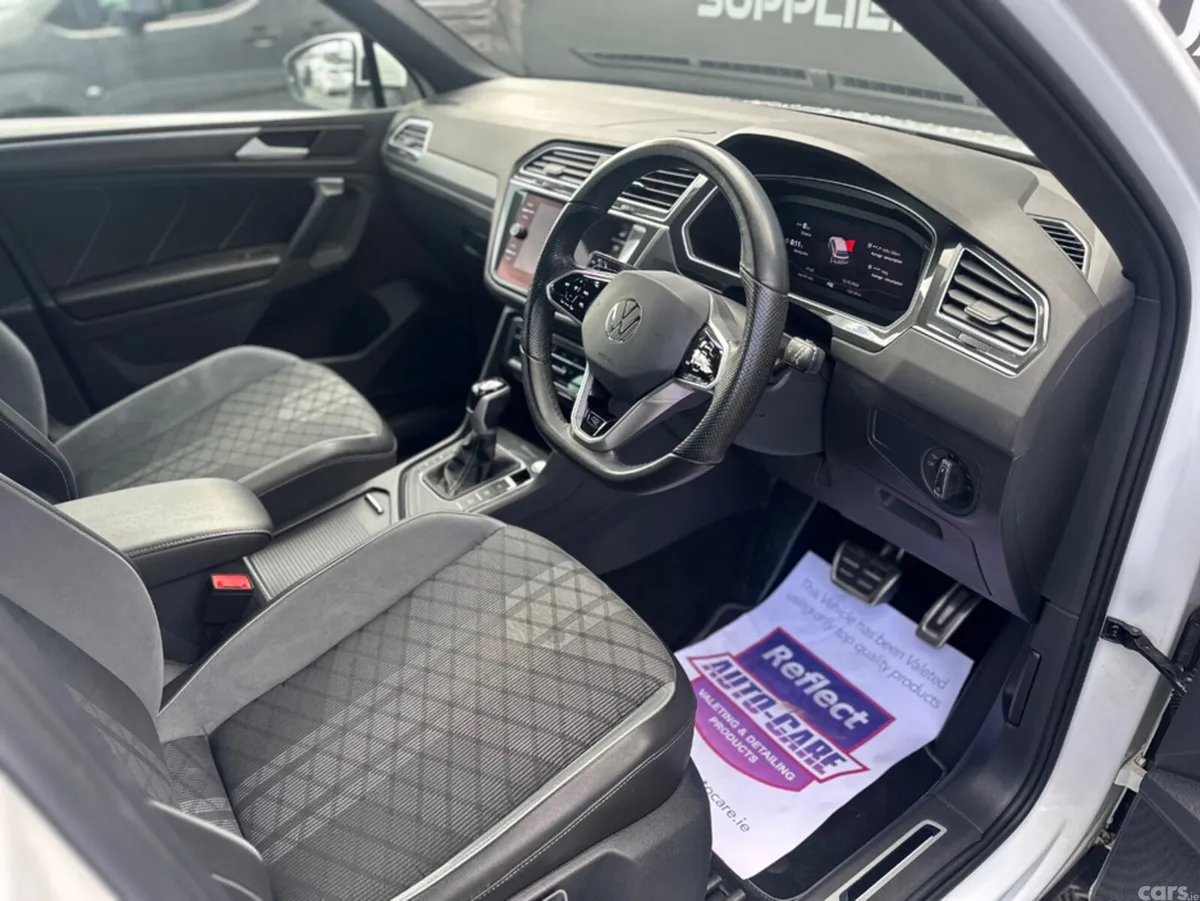Volkswagen Tiguan Estate, Petrol Hybrid, 2023, White