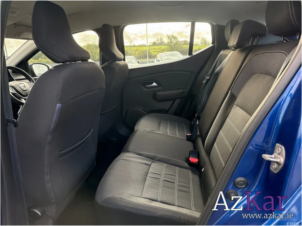 Dacia Sandero Hatchback, Petrol, 2021, Blue