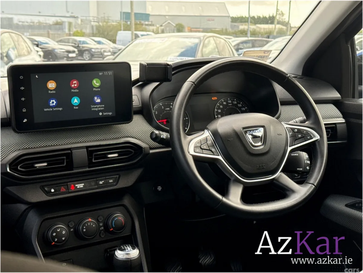 Dacia Sandero Hatchback, Petrol, 2021, Blue
