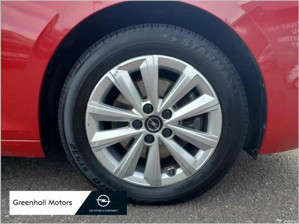 Opel Astra Hatchback, Diesel, 2023, Red