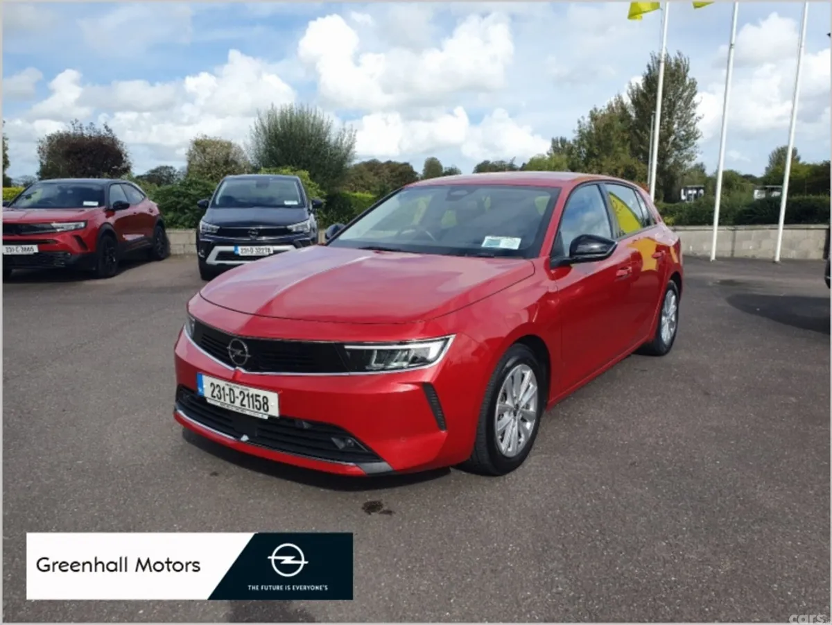 Opel Astra Hatchback, Diesel, 2023, Red