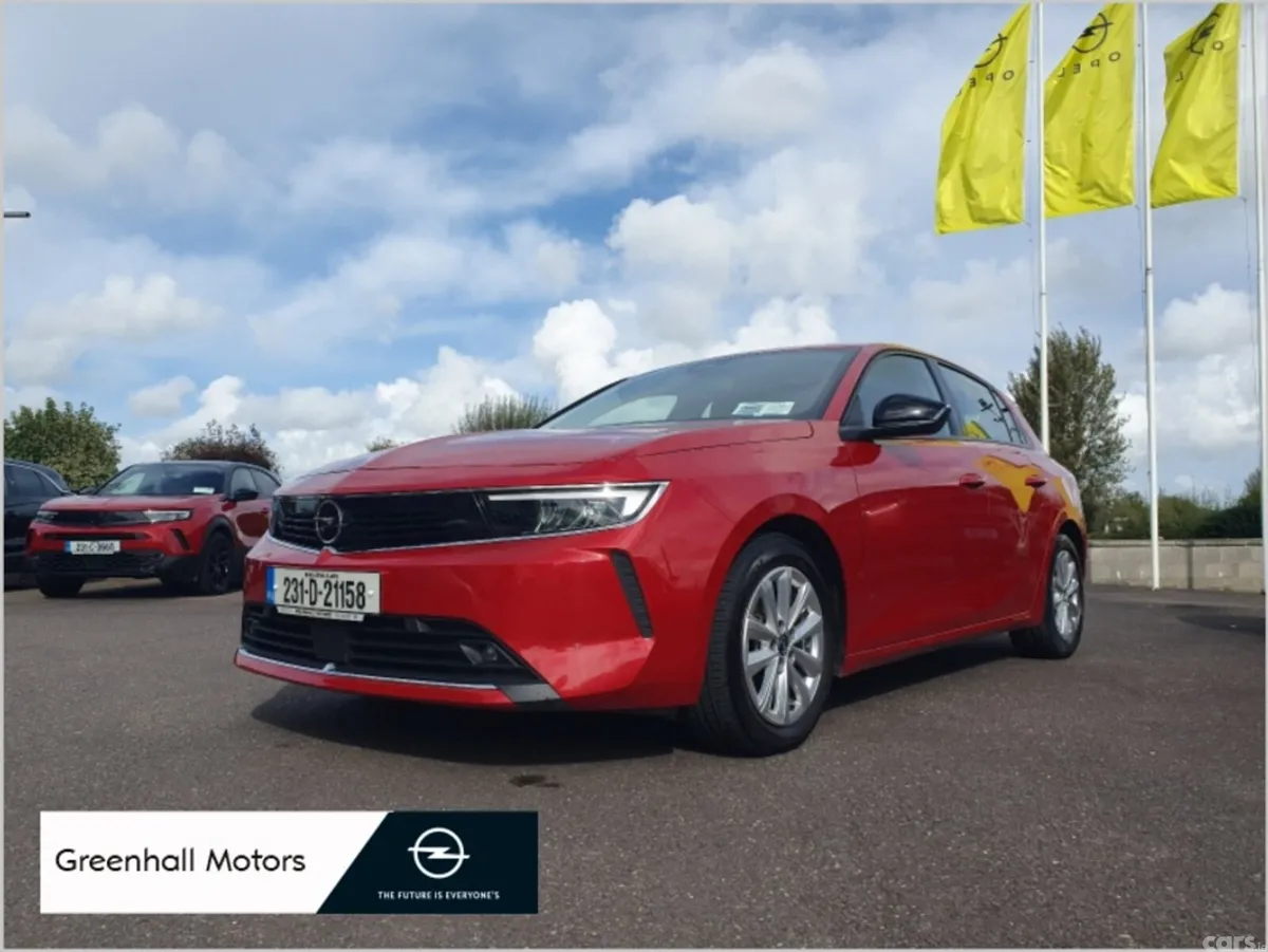 Opel Astra Hatchback, Diesel, 2023, Red