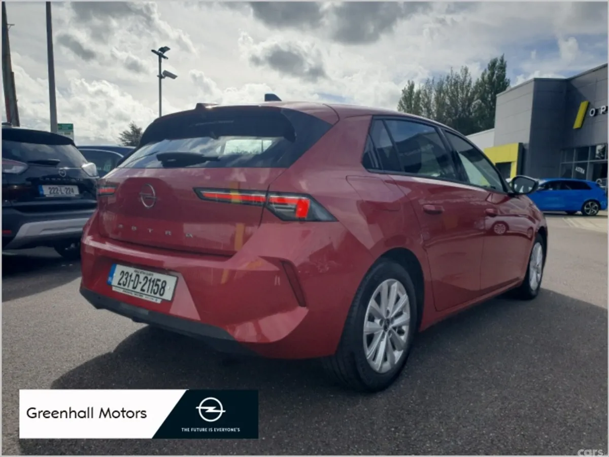 Opel Astra Hatchback, Diesel, 2023, Red