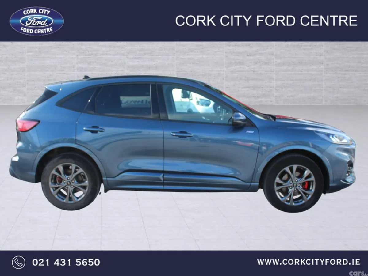 Ford Kuga MPV, Petrol Plug-in Hybrid, 2023, Blue