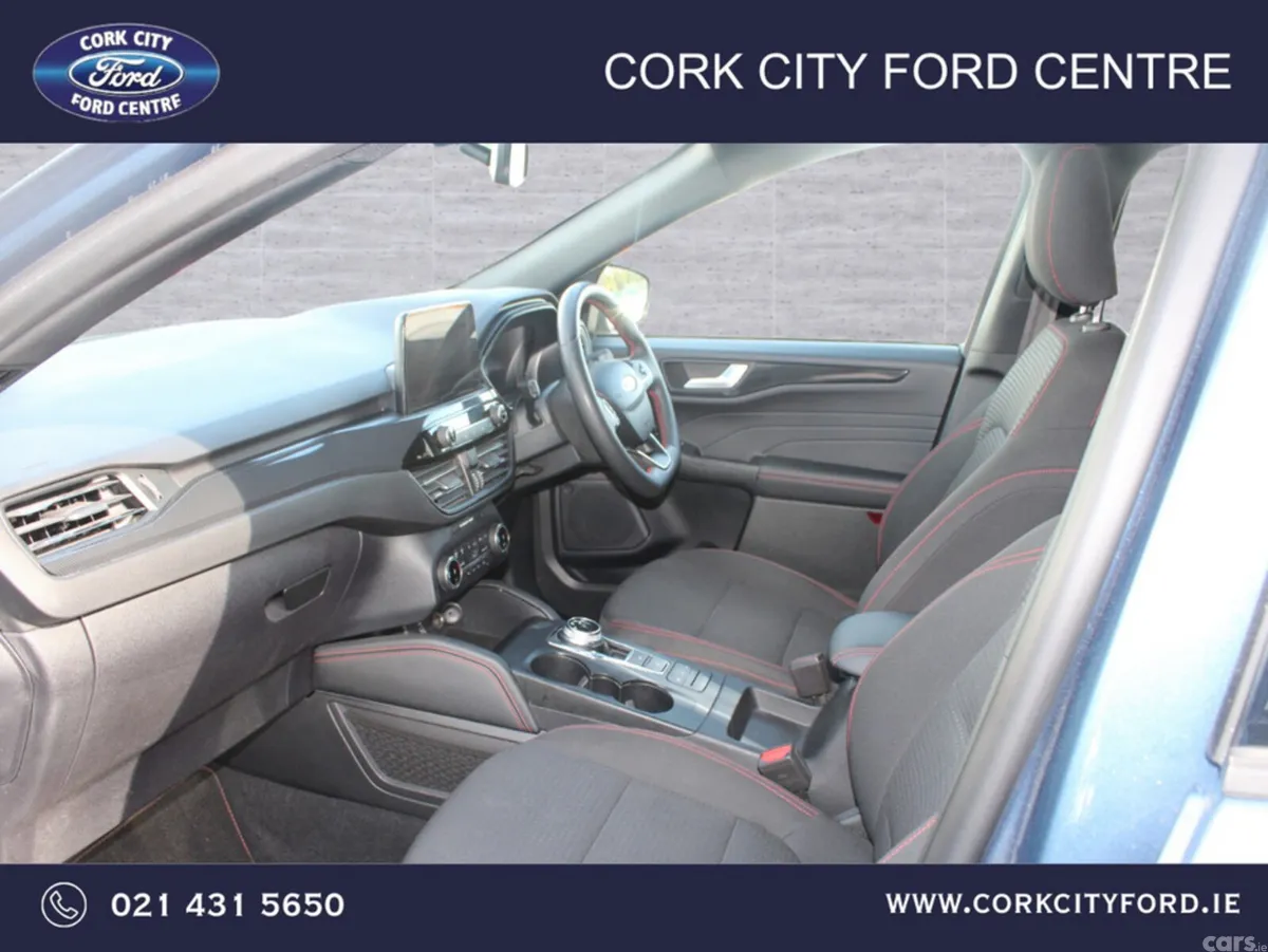 Ford Kuga MPV, Petrol Plug-in Hybrid, 2023, Blue