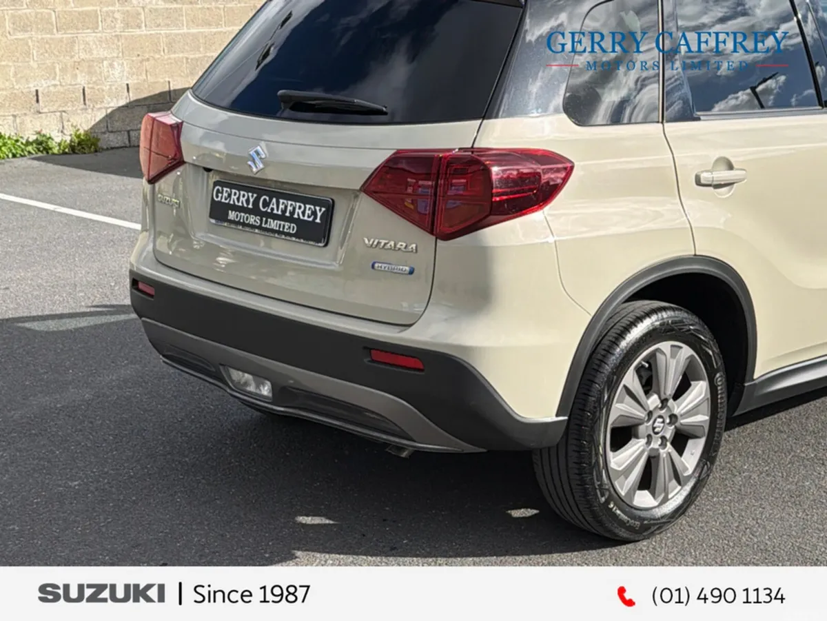 Suzuki Vitara SUV, Petrol, 2023, Beige
