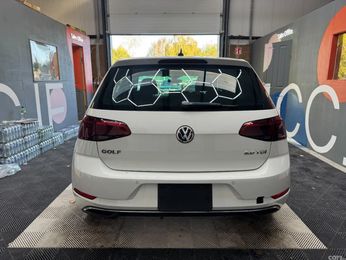 Volkswagen Golf Hatchback, Petrol, 2019, White