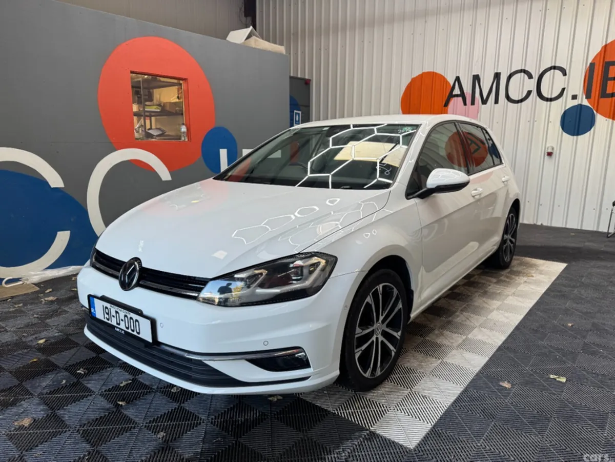 Volkswagen Golf Hatchback, Petrol, 2019, White
