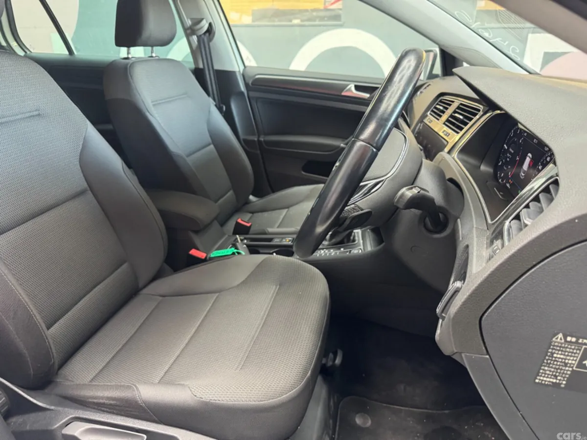 Volkswagen Golf Hatchback, Petrol, 2019, White