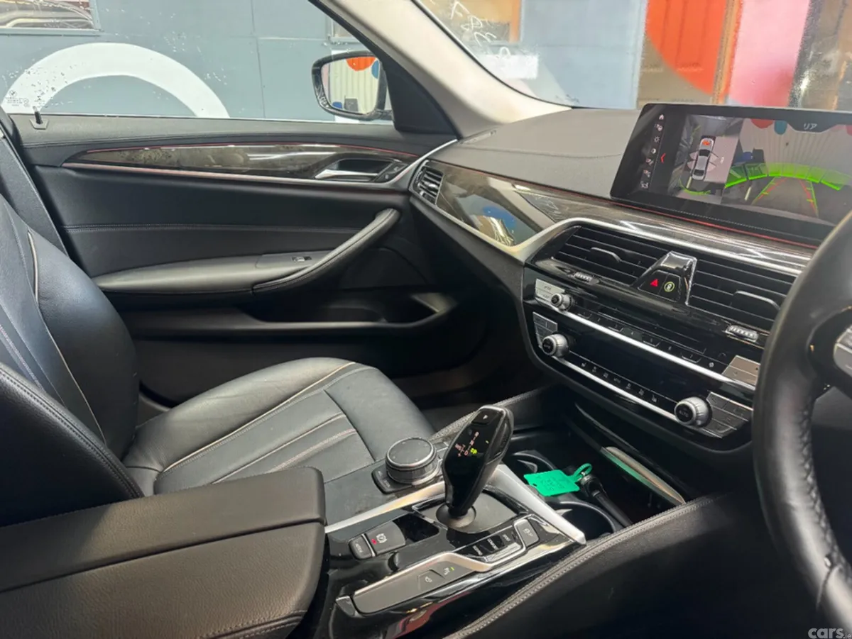 BMW 5-Series Saloon, Diesel, 2019, Silver
