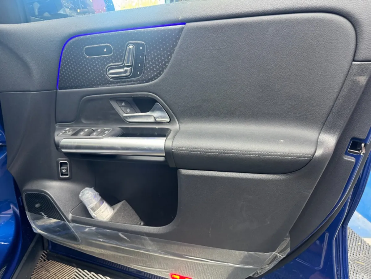 Mercedes-Benz EQA SUV, Electric, 2025, Blue