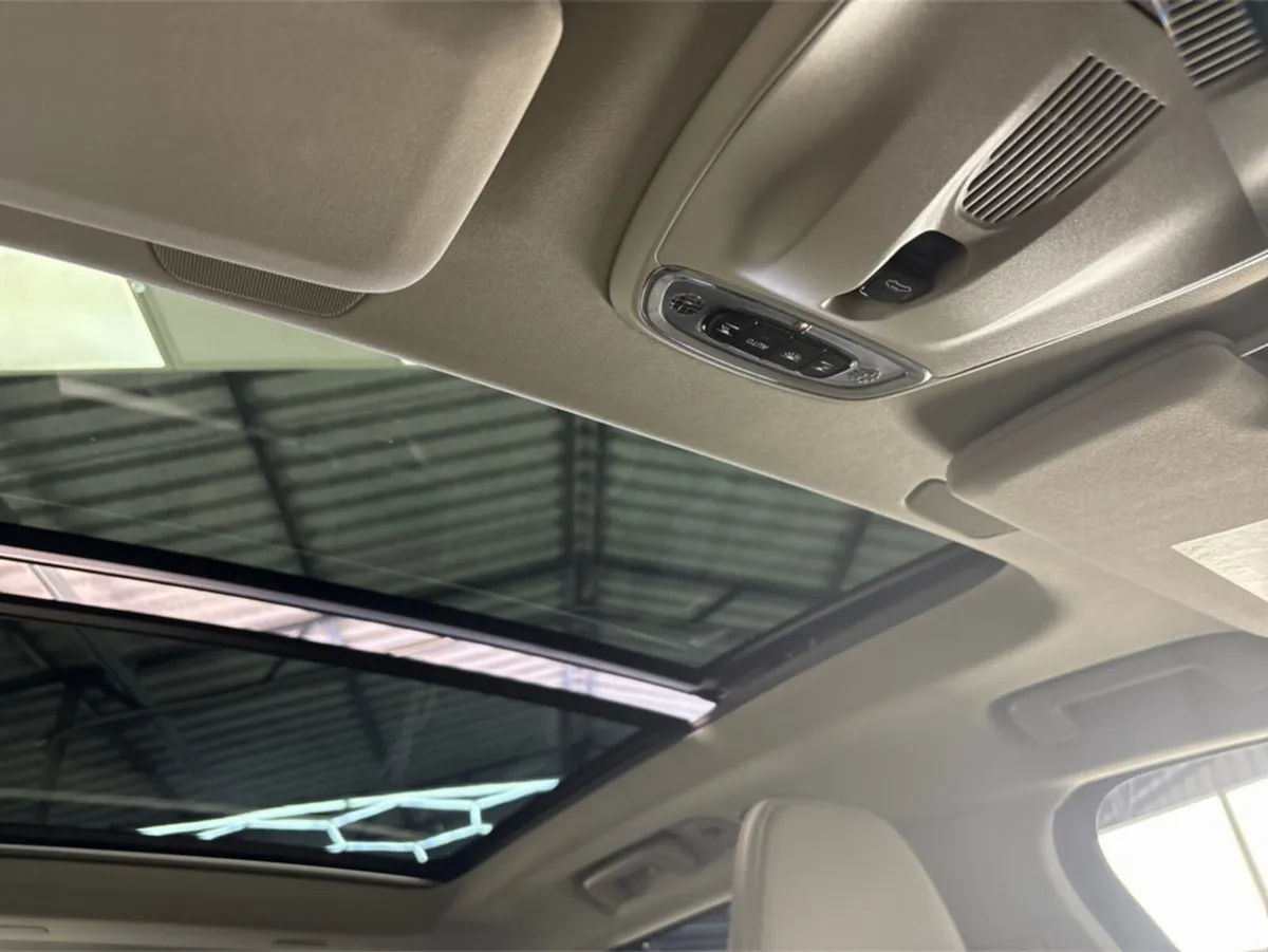 Volvo XC90 MPV, Petrol Plug-in Hybrid, 2022, Grey