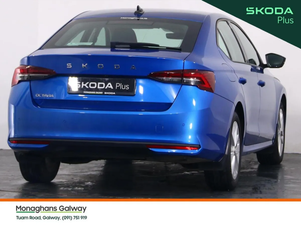 Skoda Octavia Hatchback, Diesel, 2024, Blue