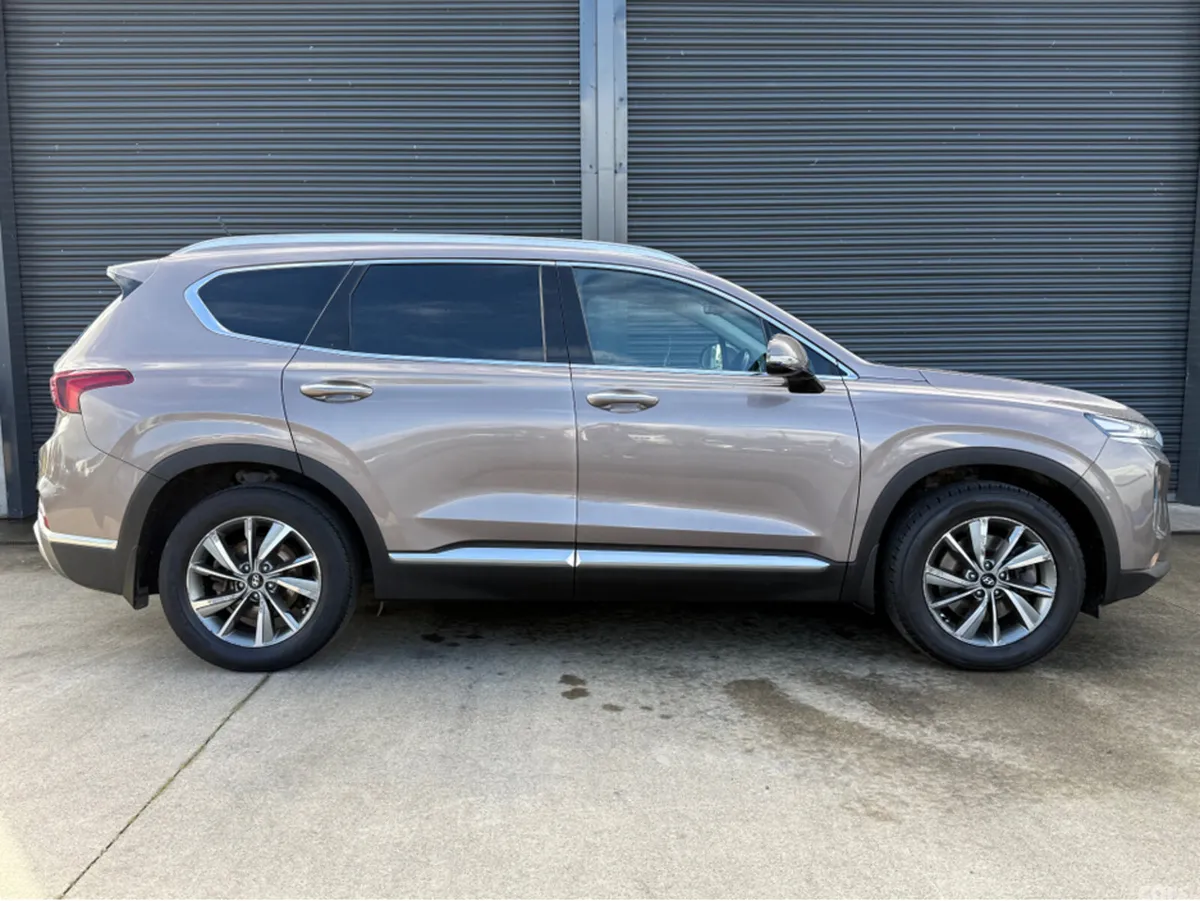 Hyundai Santa Fe Estate, Diesel, 2019, Brown