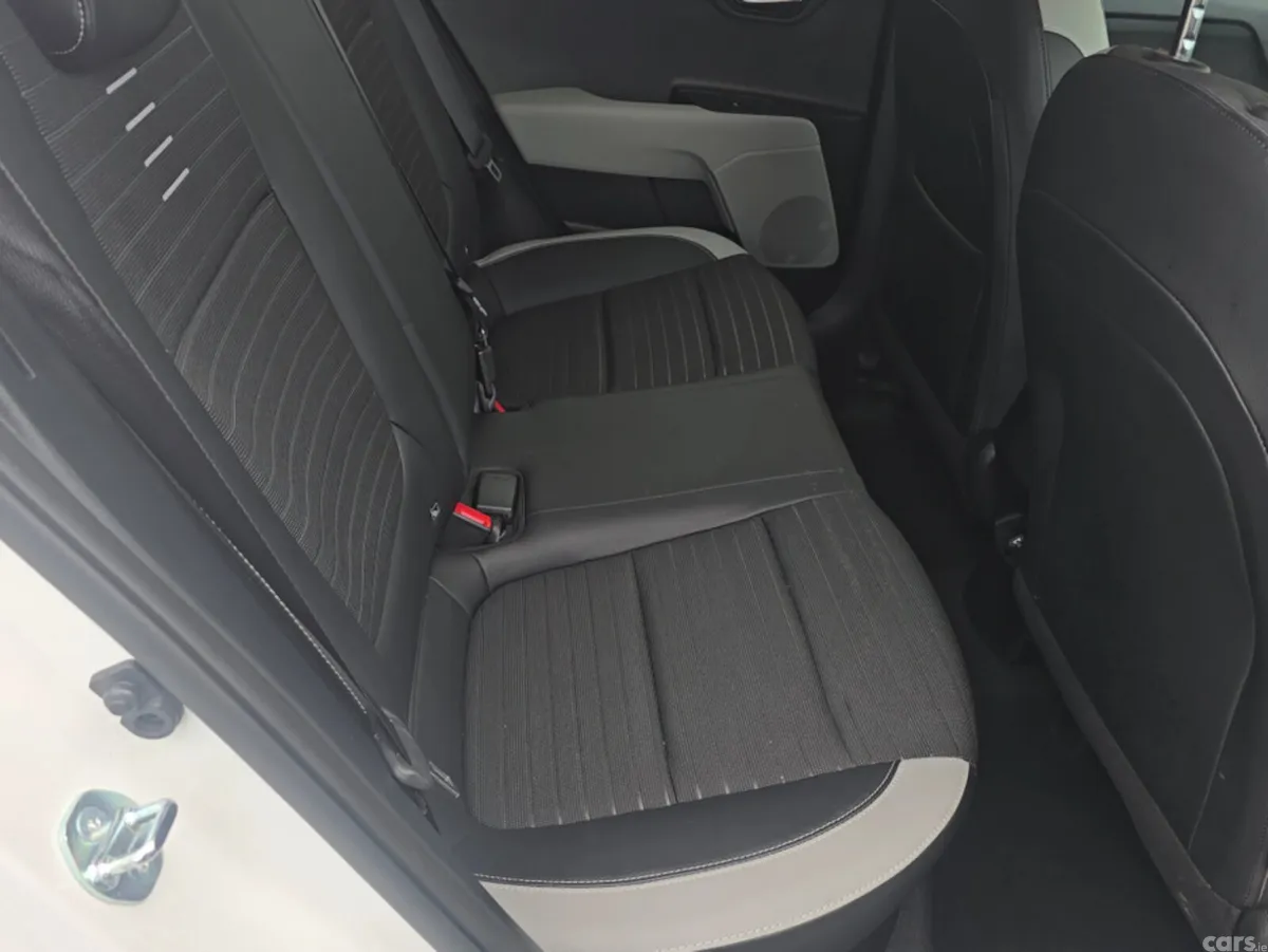 Kia Stonic SUV, Petrol Hybrid, 2026, White