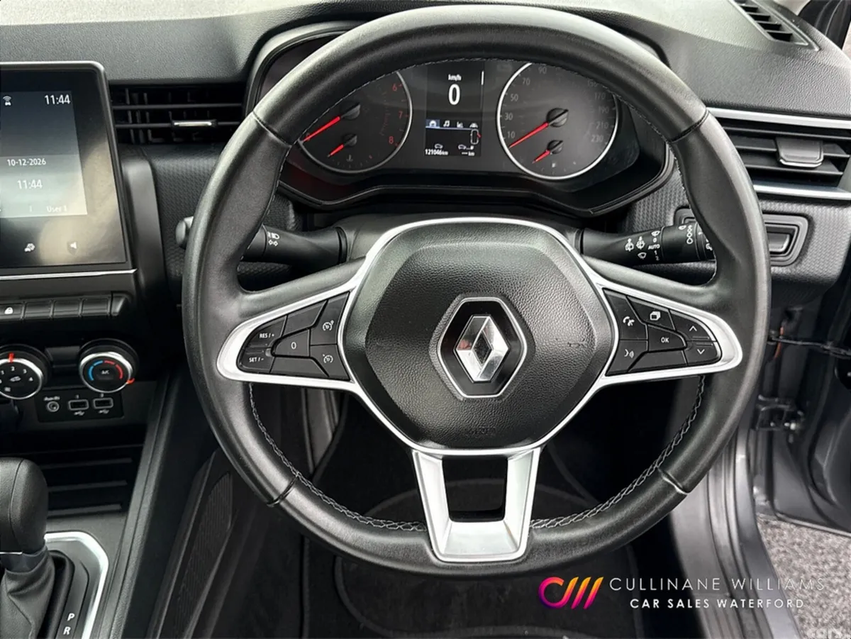Renault Clio Hatchback, Petrol, 2023, Grey