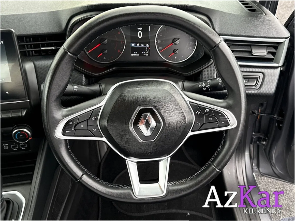 Renault Clio Hatchback, Petrol, 2023, Grey