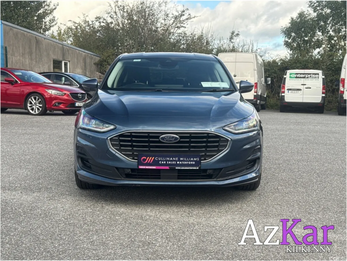 Ford Focus Hatchback, Petrol, 2024, Blue