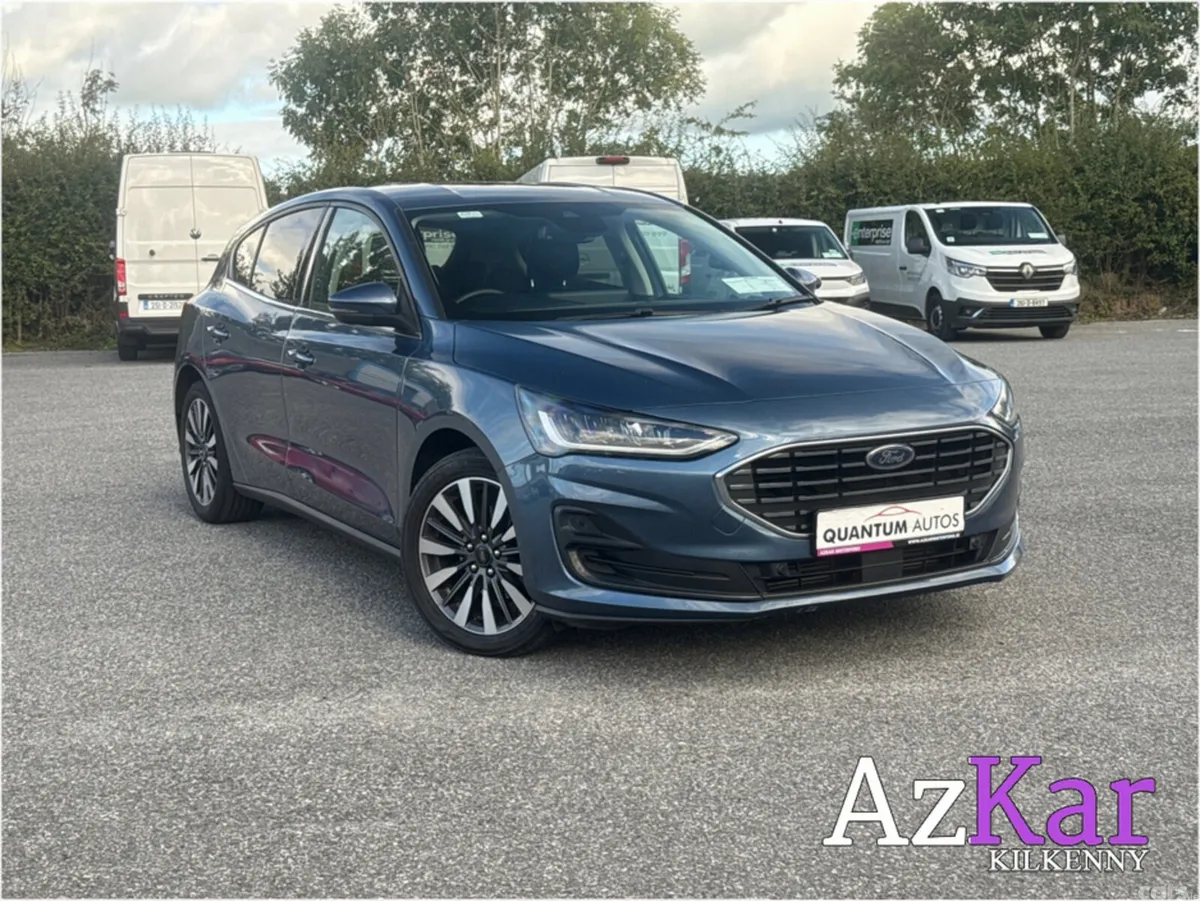Ford Focus Hatchback, Petrol, 2024, Blue