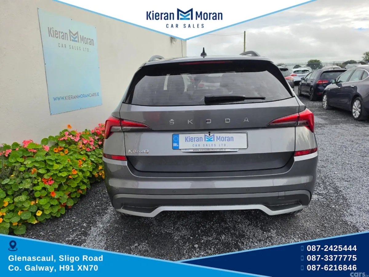 Skoda Kamiq Hatchback, Petrol, 2022, Grey