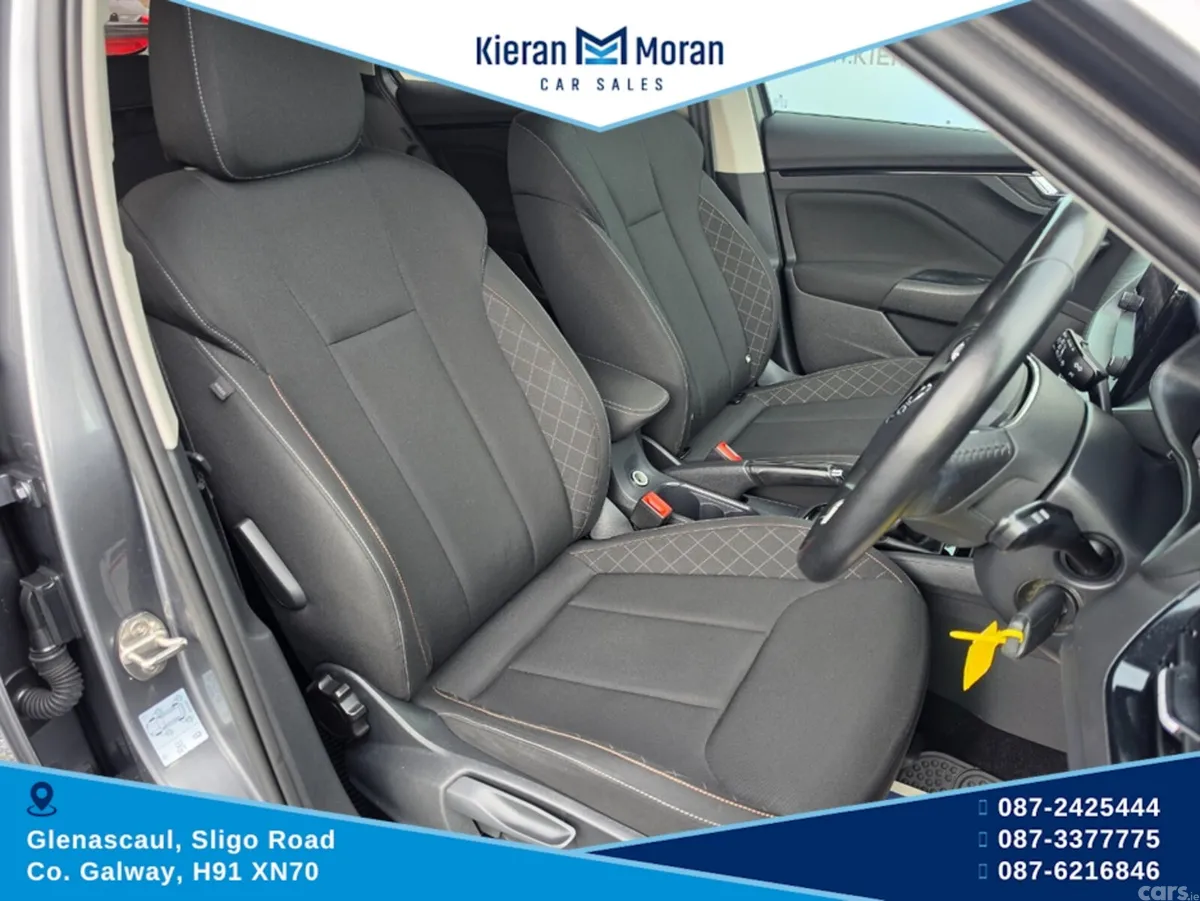 Skoda Kamiq Hatchback, Petrol, 2022, Grey