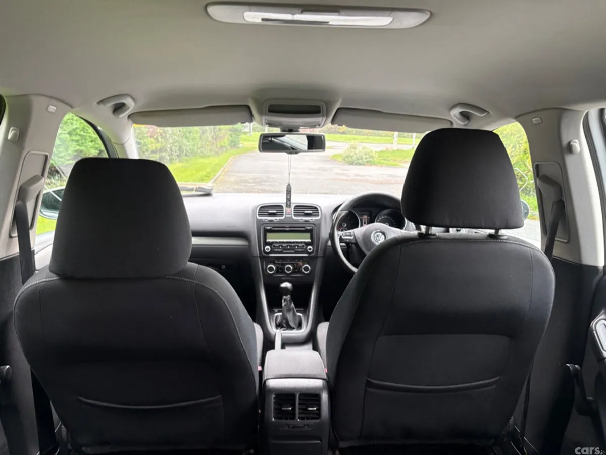 Volkswagen Golf Hatchback, Petrol, 2010, Silver
