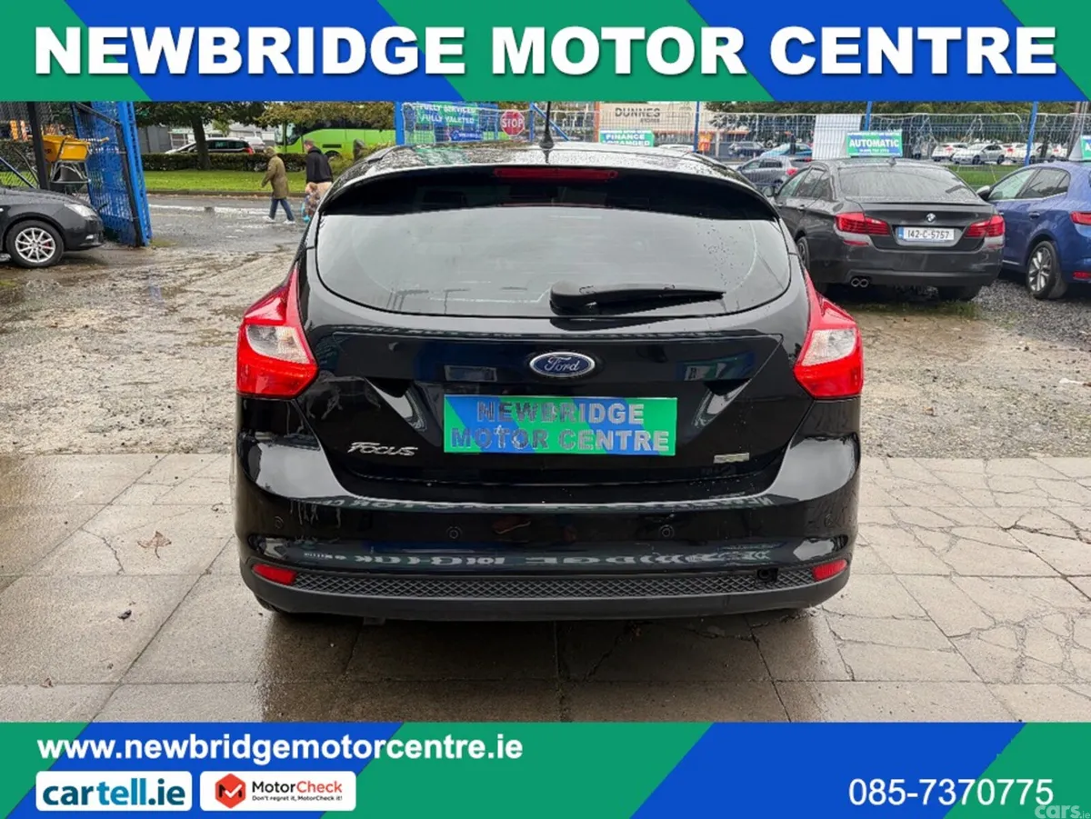 Ford Focus Hatchback, Petrol, 2014, Black