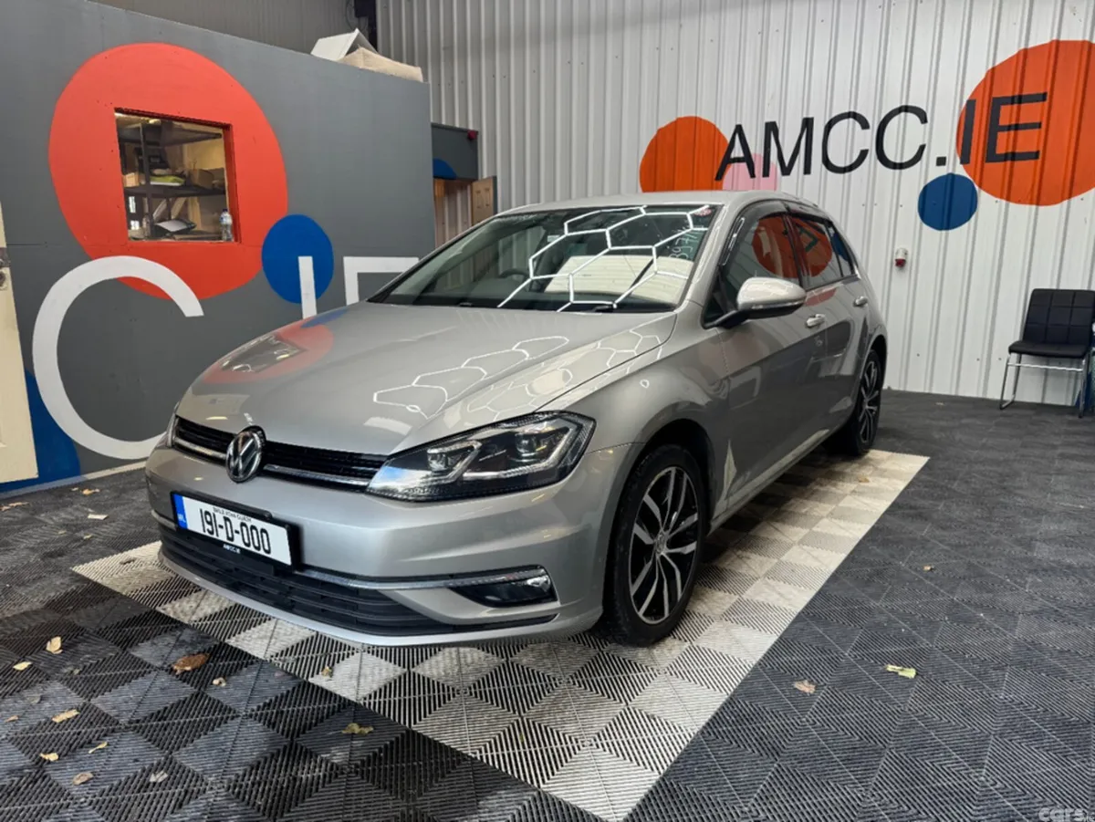 Volkswagen Golf Hatchback, Petrol, 2019, Grey