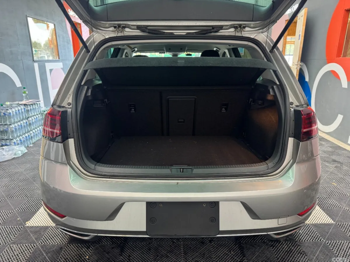 Volkswagen Golf Hatchback, Petrol, 2019, Grey