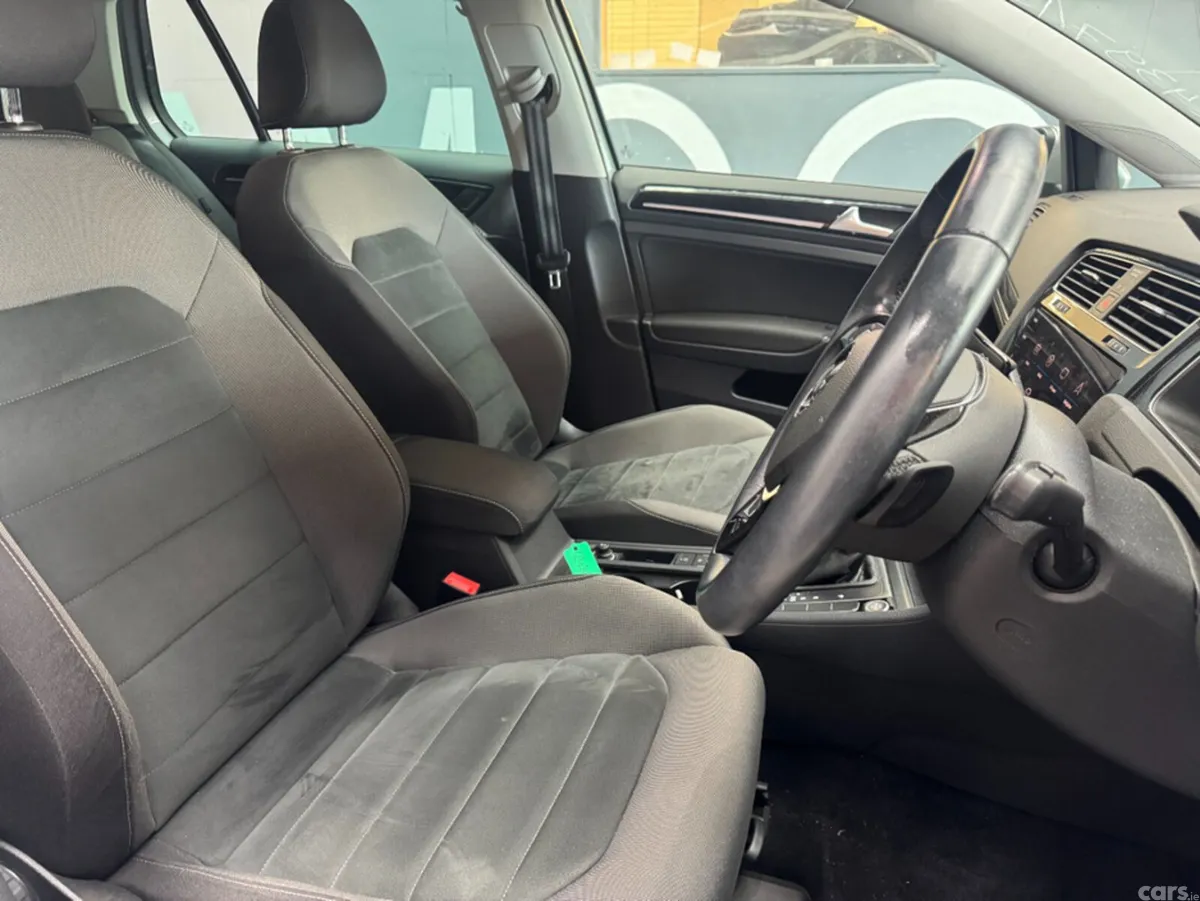 Volkswagen Golf Hatchback, Petrol, 2019, Grey