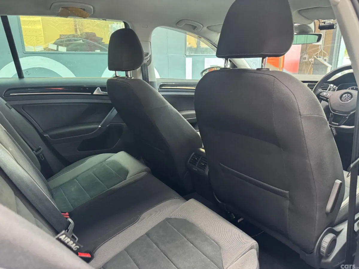 Volkswagen Golf Hatchback, Petrol, 2019, Grey