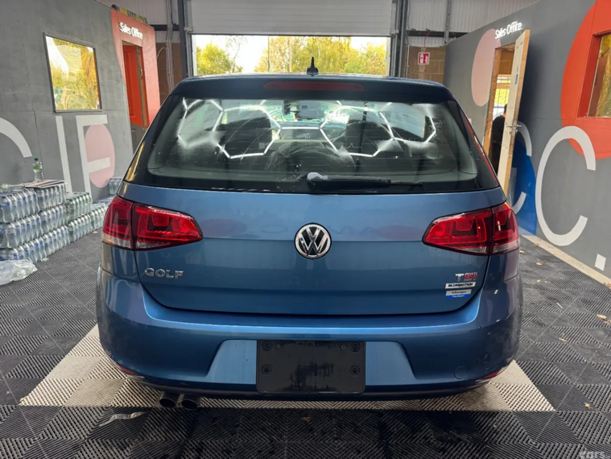 Volkswagen Golf Hatchback, Petrol, 2016, Blue