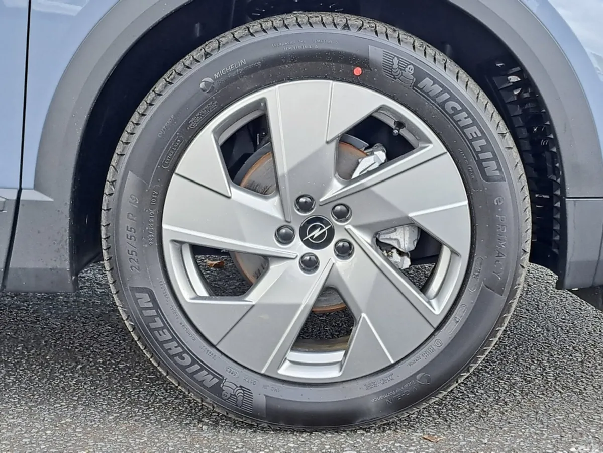 Opel Grandland SUV, Petrol Hybrid, 2027, Grey