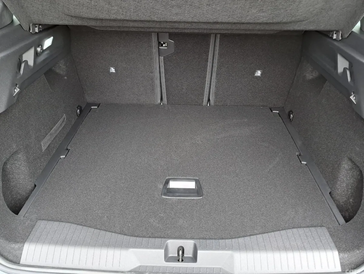 Opel Grandland SUV, Petrol Hybrid, 2027, Grey