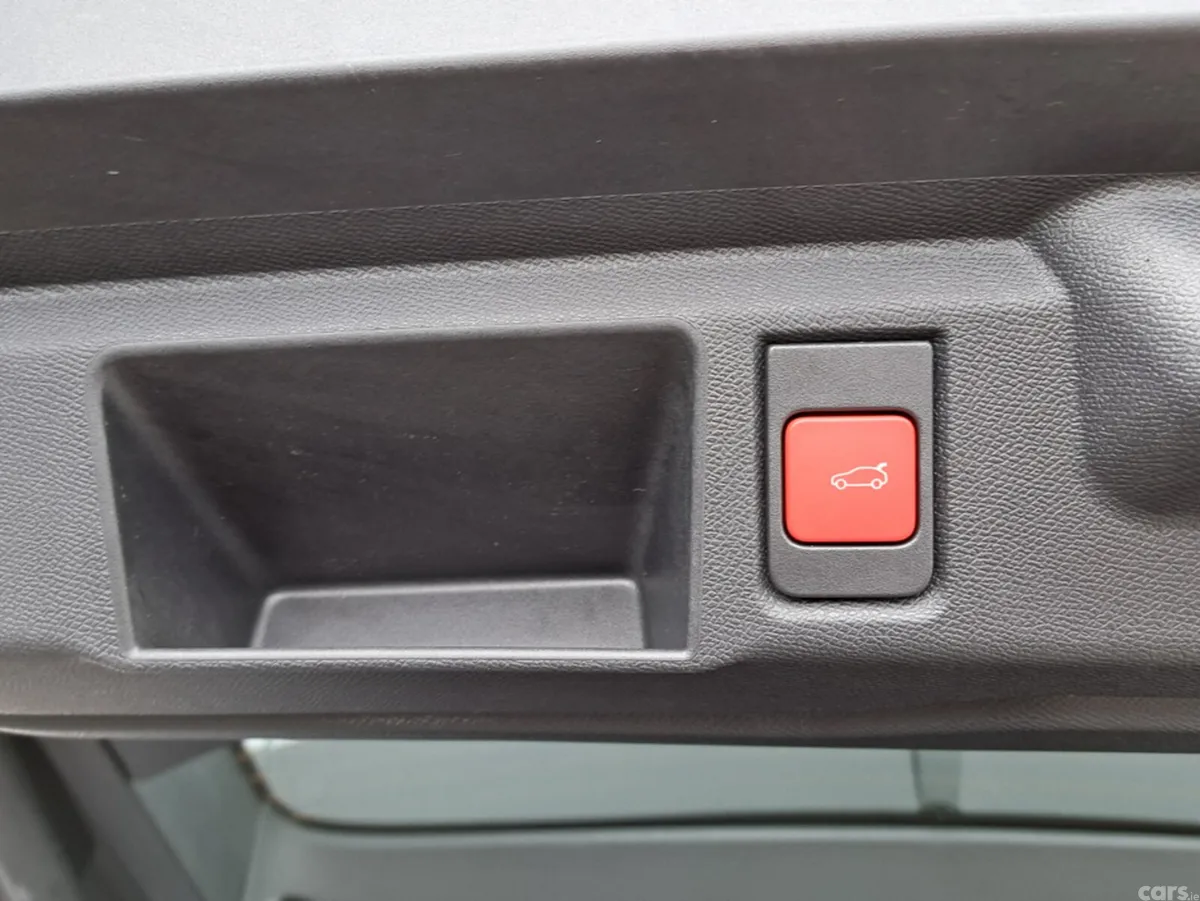 Opel Grandland SUV, Petrol Hybrid, 2027, Grey