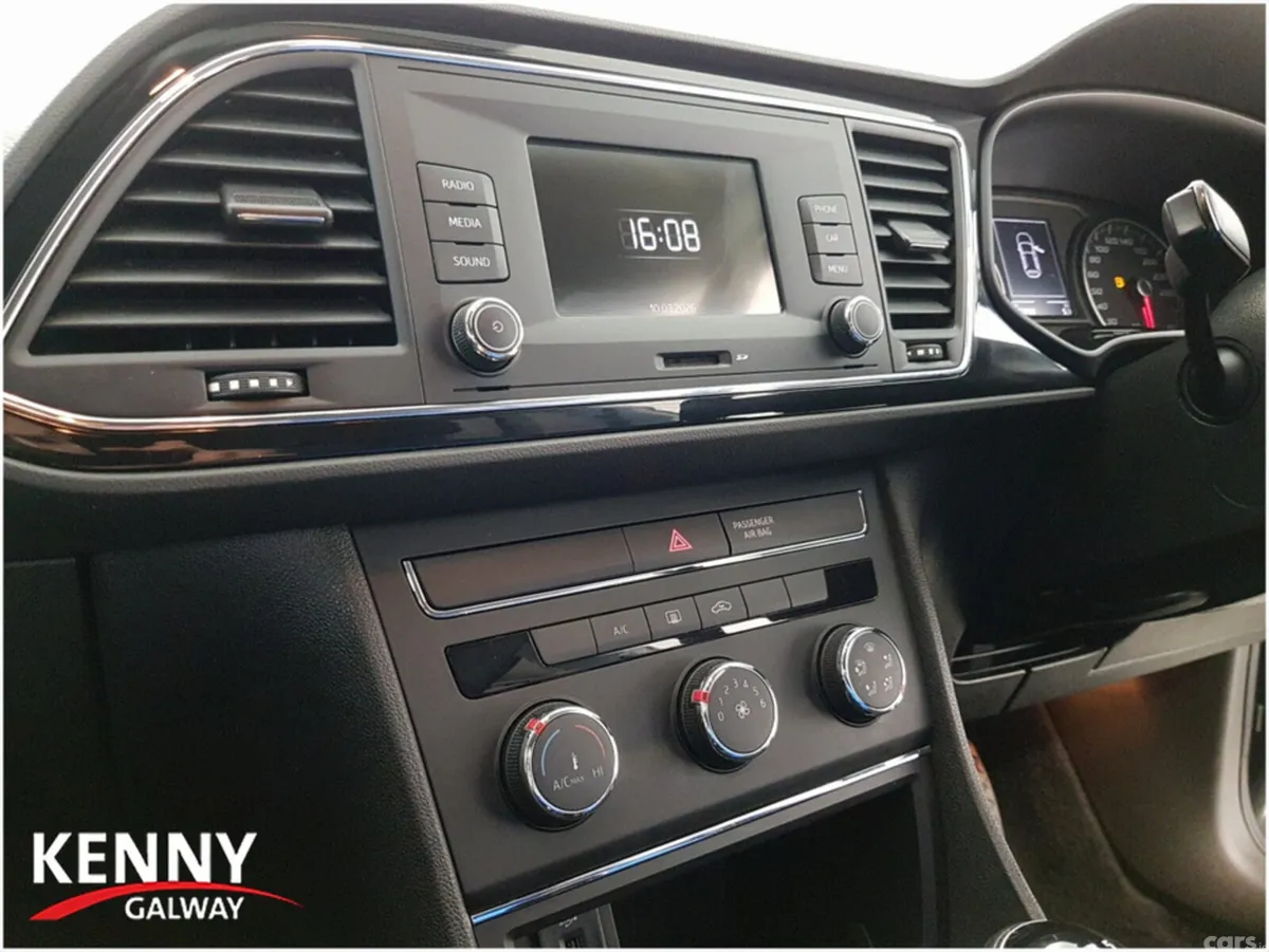 SEAT Leon Hatchback, Diesel, 2017, Grey